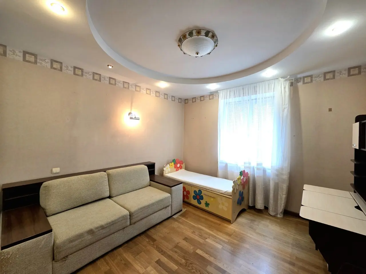 Фото Продаю 2 кімнатну квартиру, 66 кв. м, Миру просп. 7 Дніпро, ціна: 58900 $, код 8671