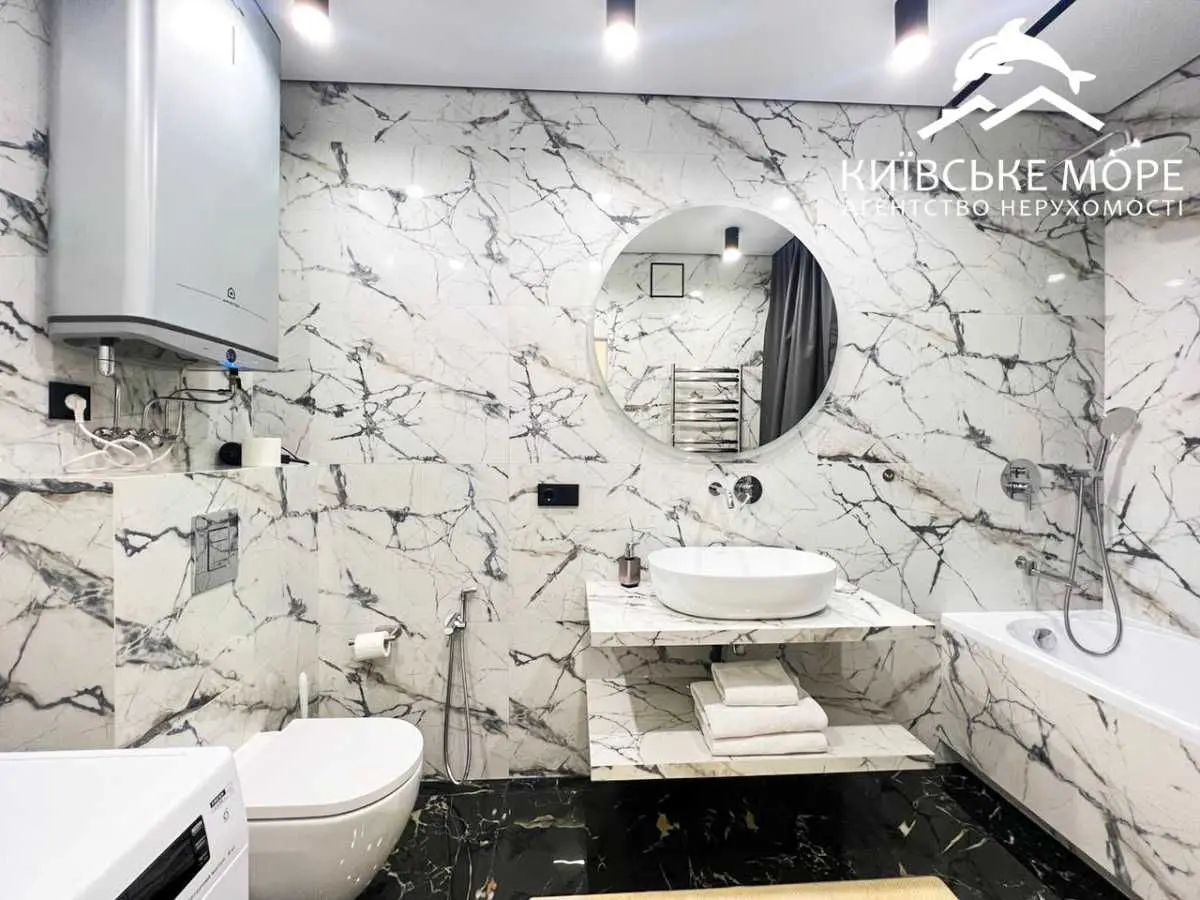 Фото Rent a 1-room apartment, Knyazya Romana Mstyslavychya Street (Henerala Zhmachenka Street)  Kyiv for long-term rent, price: 19000 UAH, code 8673