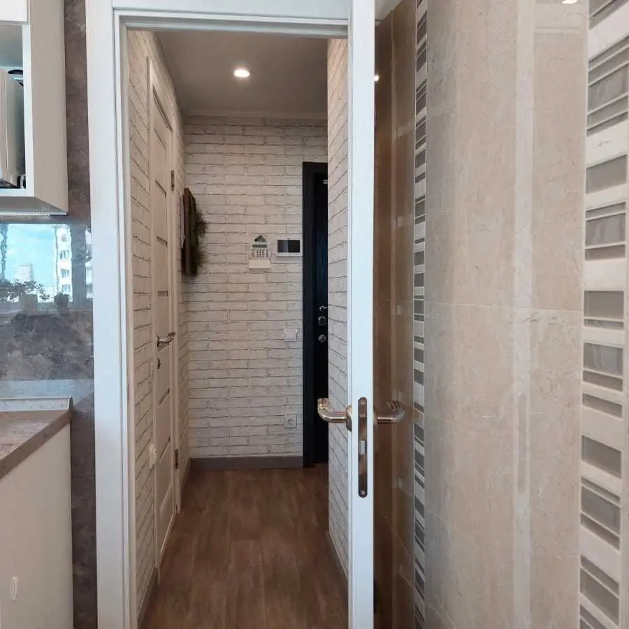 Фото Продаю 2 кімнатну квартиру, 45 кв. м, Оболонська пл. (Дружби Народів СРСР)  Київ, ціна: 99000 USD, код 8676