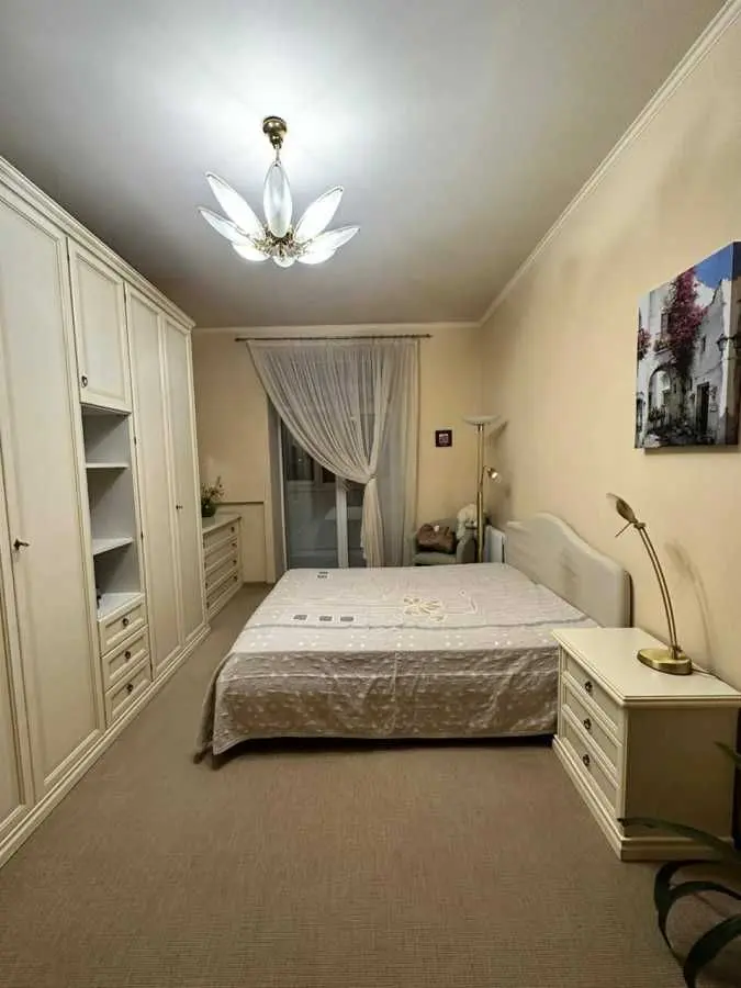 Фото Продаю 2-комнатную квартиру, 52 кв. м, Черняховского ул. 21 Днепр, цена: 54000 USD, код 8677
