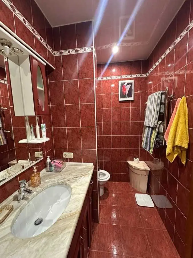 Фото Продаю 2 кімнатну квартиру, 53 кв. м, Дмитра Яворницького просп. 33 Дніпро, ціна: 67000 USD, код 8678