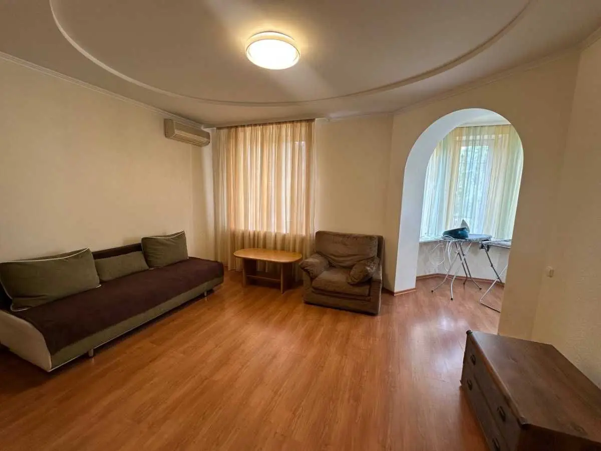Фото Продаю 2 кімнатну квартиру, 53 кв. м, Дмитра Яворницького просп. 33 Дніпро, ціна: 67000 USD, код 8678