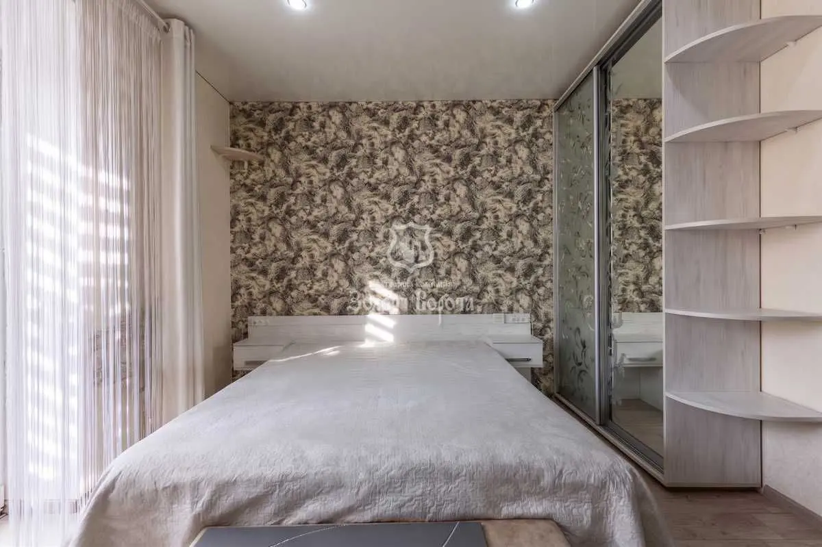 Фото Selling a 2-room apartment, 63 sq.m., Miru Street  Sofiivska Borschahivka, price: 87000 USD, code 8683