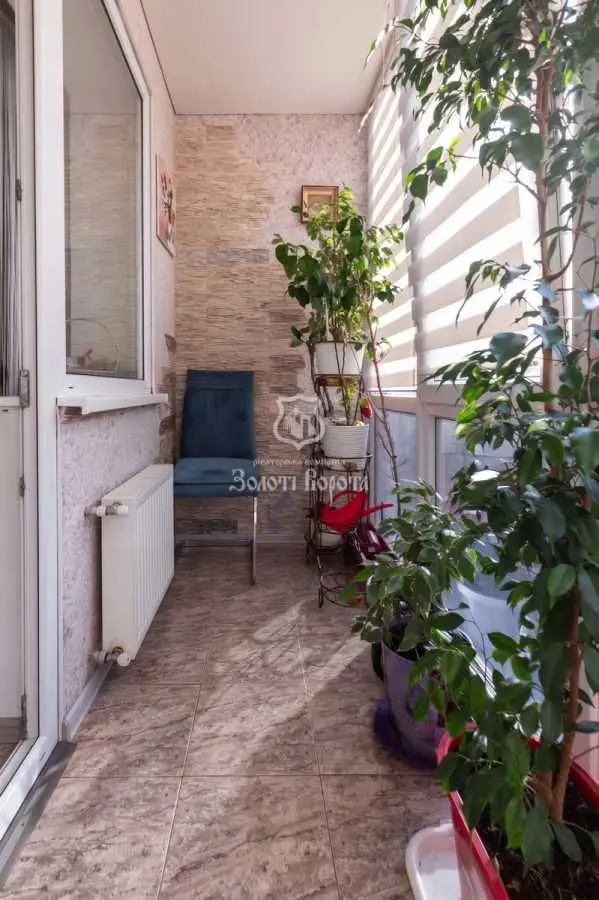 Фото Selling a 2-room apartment, 63 sq.m., Miru Street  Sofiivska Borschahivka, price: 87000 USD, code 8683