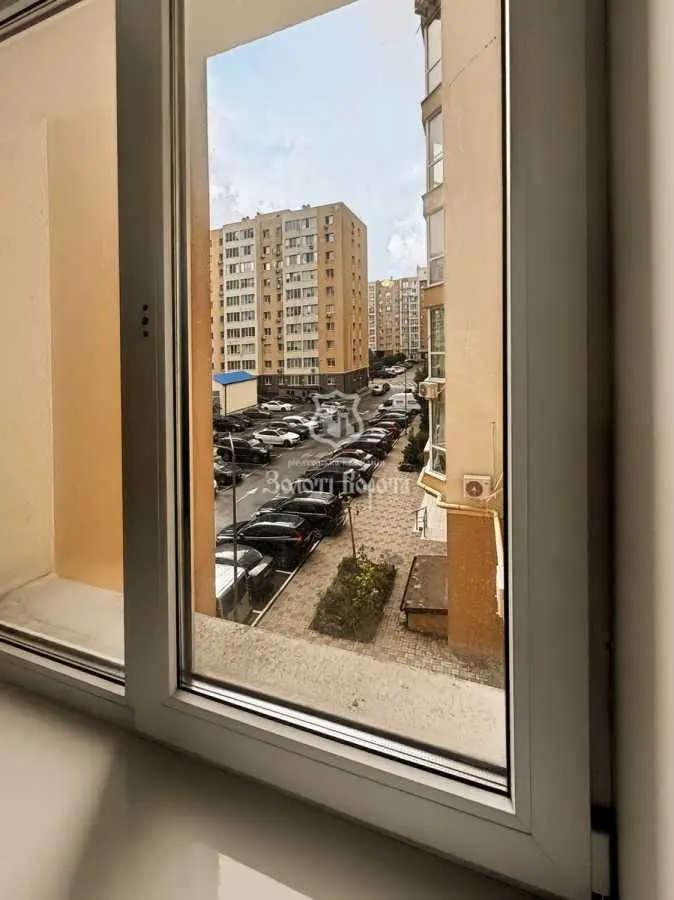 Фото Selling a 2-room apartment, 59.7 sq.m., Soborna Street 126/10 Sofiivska Borschahivka, price: 93500 USD, code 8684