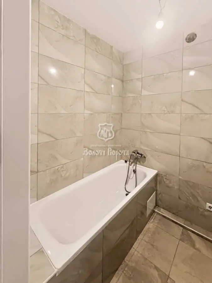 Фото Selling a 2-room apartment, 59.7 sq.m., Soborna Street 126/10 Sofiivska Borschahivka, price: 93500 USD, code 8684