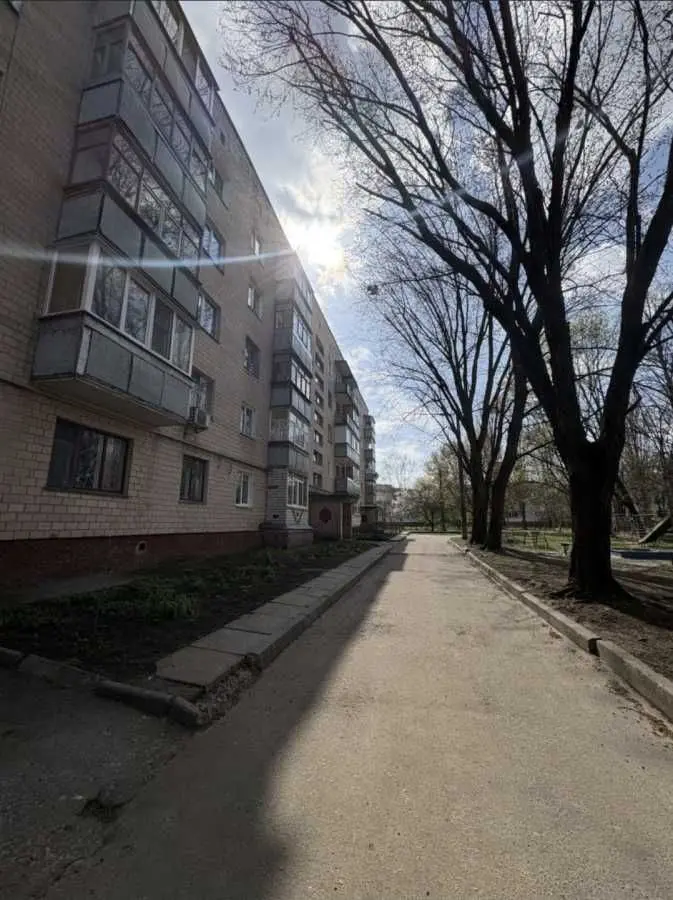 Фото Selling a 3-room apartment, 65 sq.m., Dotsenka Street 25в Chernihiv, price: 55000 USD, code 8690