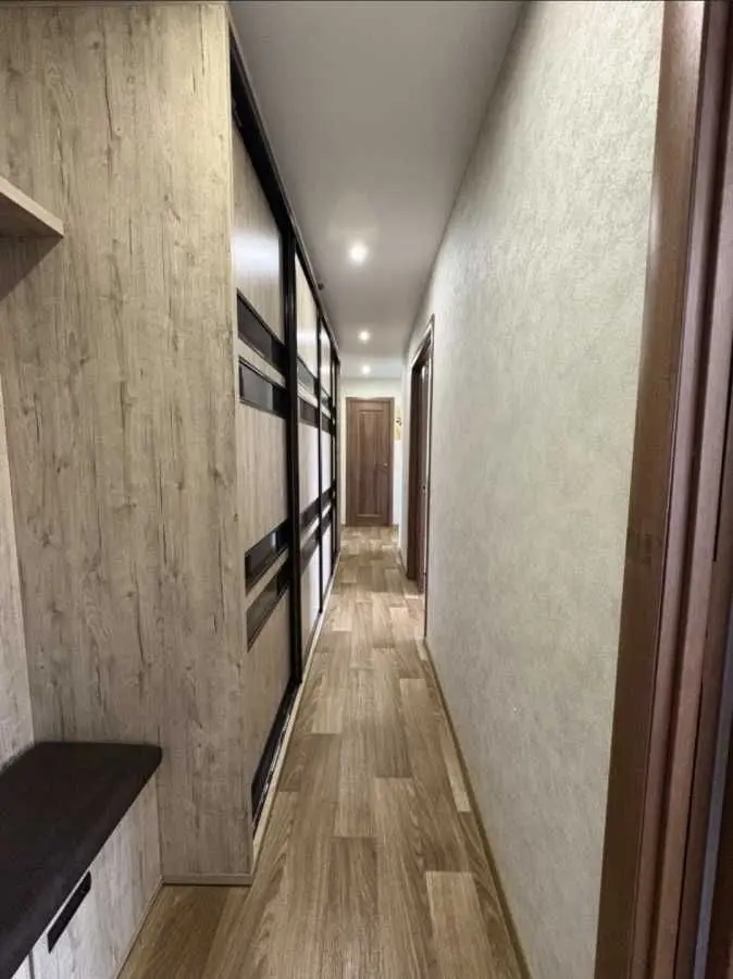 Фото Selling a 3-room apartment, 65 sq.m., Dotsenka Street 25в Chernihiv, price: 55000 USD, code 8690