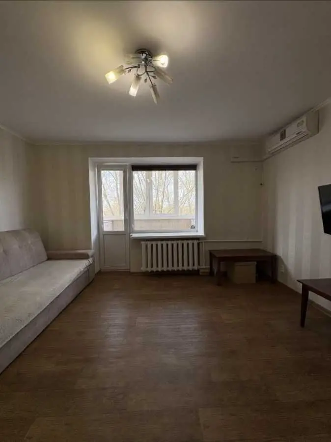 Фото Selling a 3-room apartment, 65 sq.m., Dotsenka Street 25в Chernihiv, price: 55000 USD, code 8690