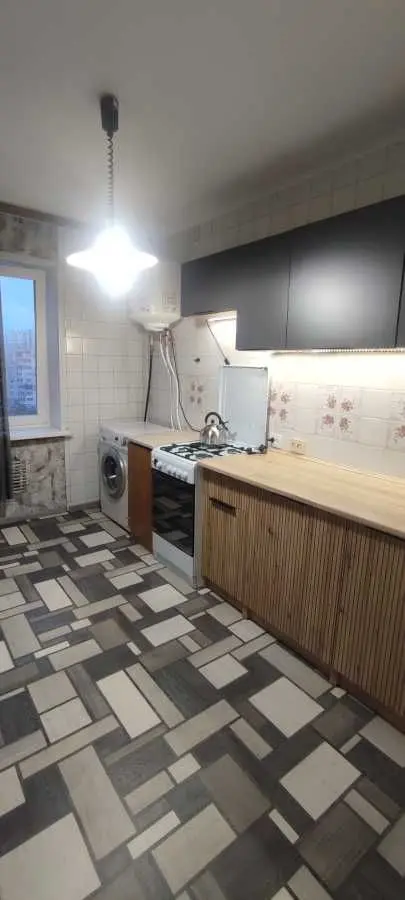 Фото Зняти 1 кімнатну квартиру, Милославська вул.  Київ в довгострокову оренду, ціна: 9000 UAH, код 8694