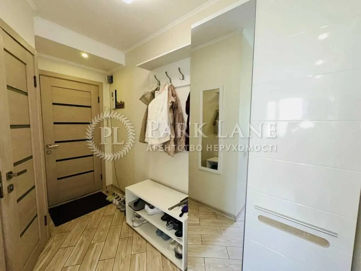Фото Продаю 1-комнатную квартиру, 33 кв. м, Энтузиастов ул. 3/1 Киев, цена: 65000 USD, код 8695