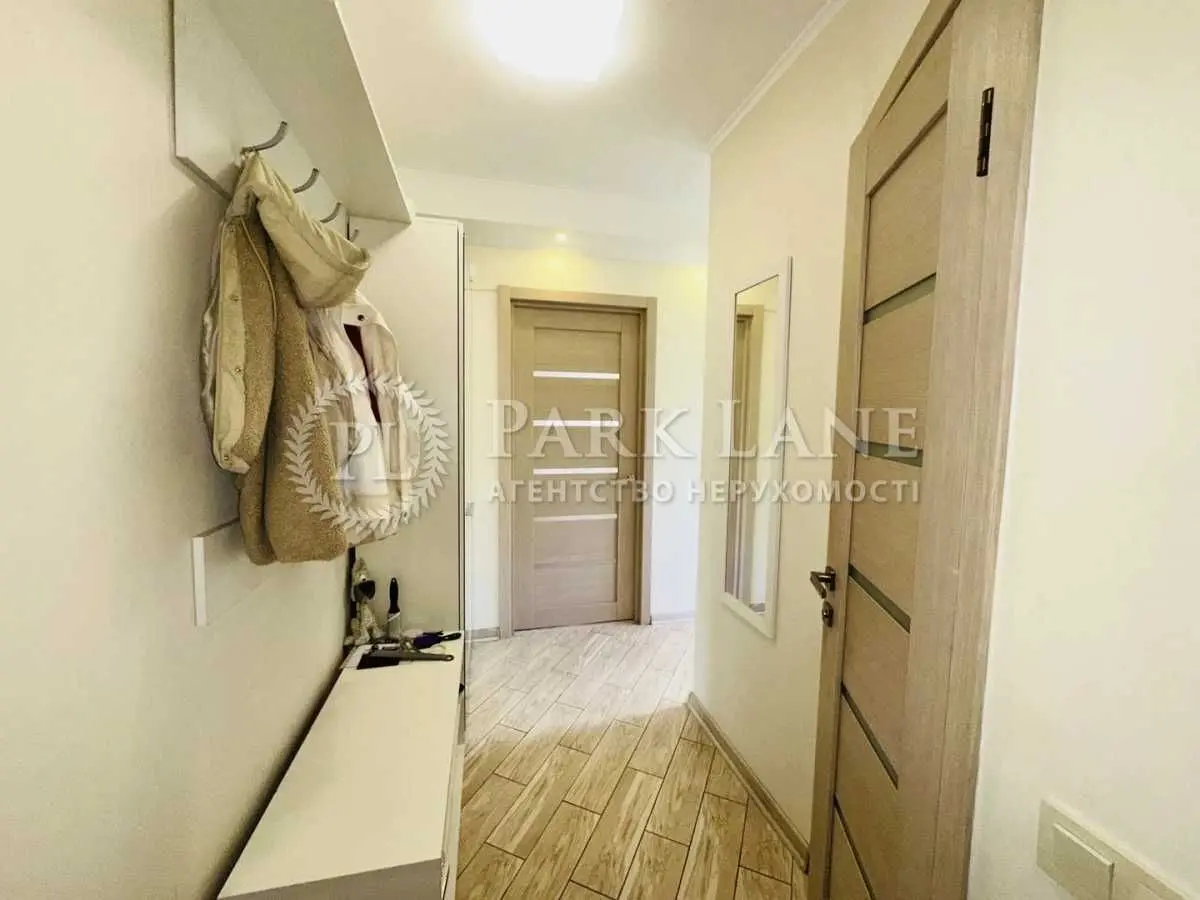 Фото Продаю 1-комнатную квартиру, 33 кв. м, Энтузиастов ул. 3/1 Киев, цена: 65000 USD, код 8695
