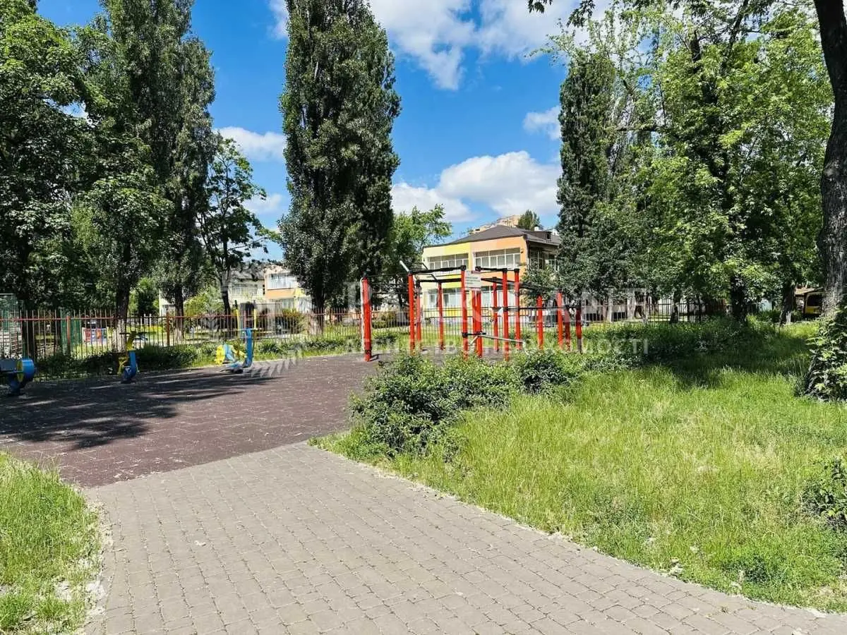 Фото Продаю 1-комнатную квартиру, 33 кв. м, Энтузиастов ул. 3/1 Киев, цена: 65000 USD, код 8695