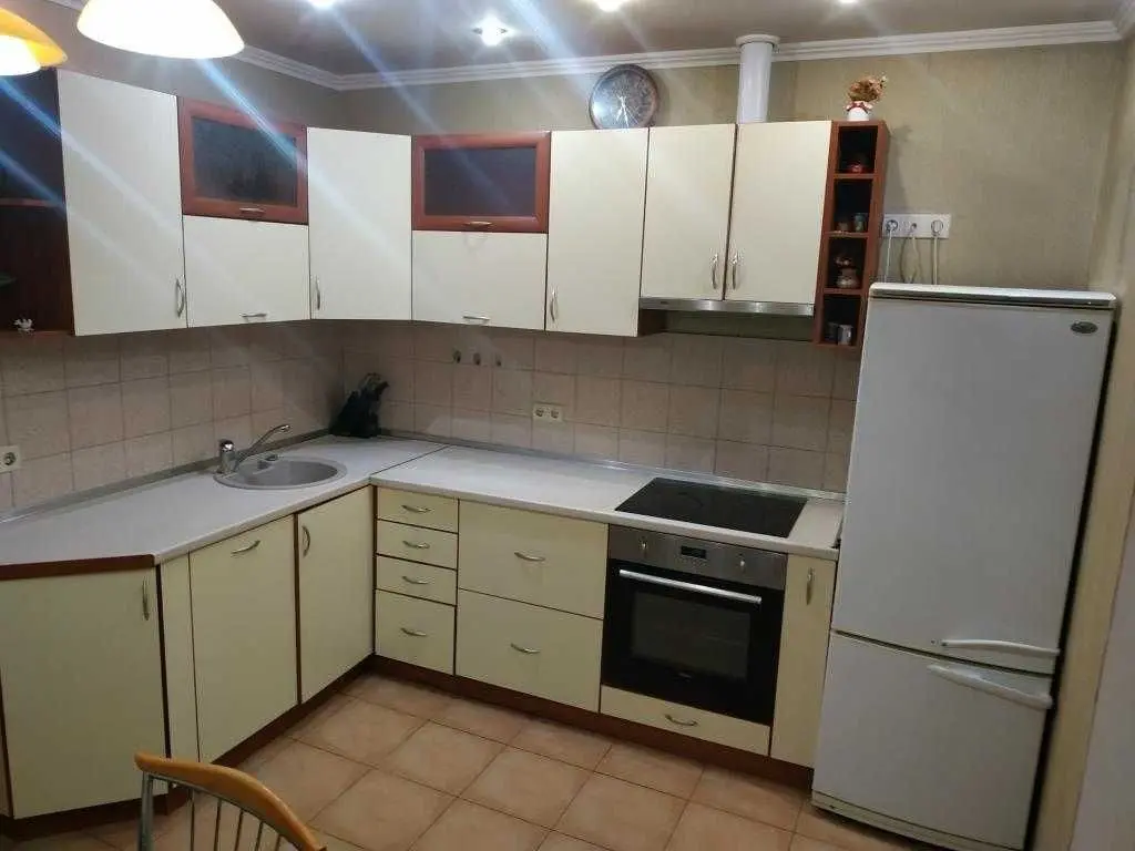 Фото Зняти 1 кімнатну квартиру, Миколи Лаврухіна вул. 5 Київ в довгострокову оренду, ціна: 10000 UAH, код 8699