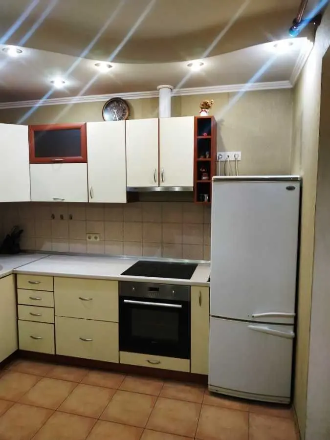 Фото Зняти 1 кімнатну квартиру, Миколи Лаврухіна вул. 5 Київ в довгострокову оренду, ціна: 10000 UAH, код 8699