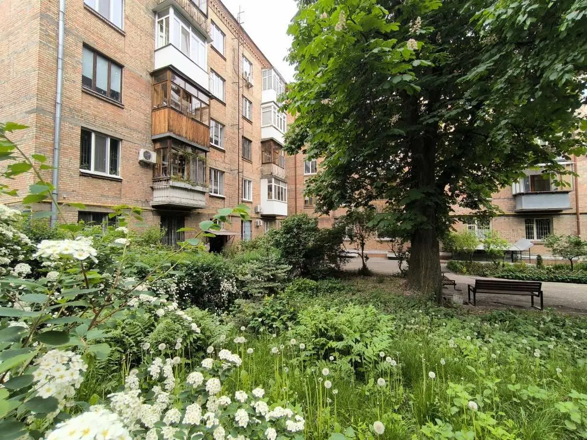 Фото Продаю 3-комнатную квартиру, 75 кв. м, Джона Маккейна ул. (Ивана Кудри) 41/22 Киев, цена: 140000 USD, код 8700