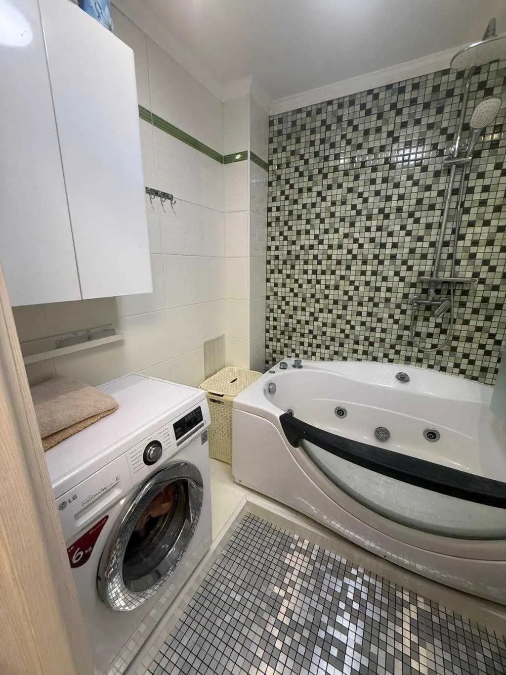 Фото Продаю 3-комнатную квартиру, 99 кв. м, Киев, цена: 120000 USD, код 8701
