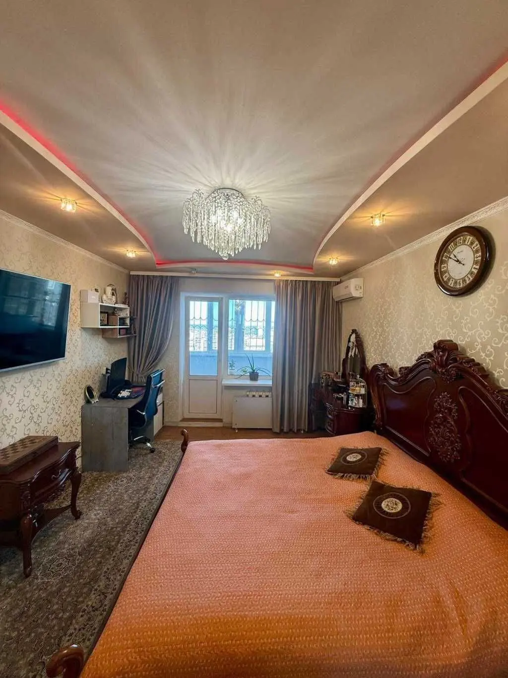 Фото Продаю 3-комнатную квартиру, 99 кв. м, Киев, цена: 120000 USD, код 8701