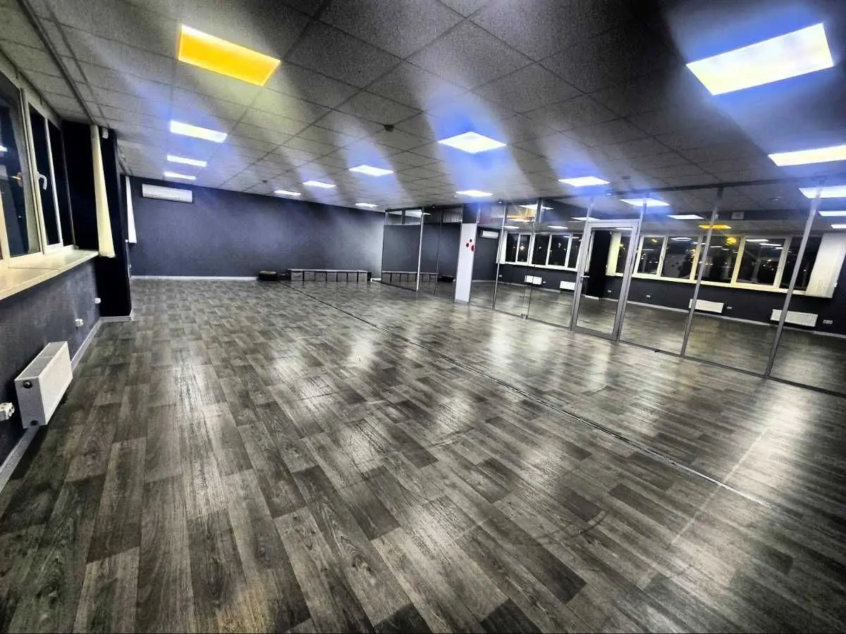 Фото Продаю офіс, 121 кв. м, Олександра Мишуги вул. 10 Київ, ціна: 96800 USD, код 8704