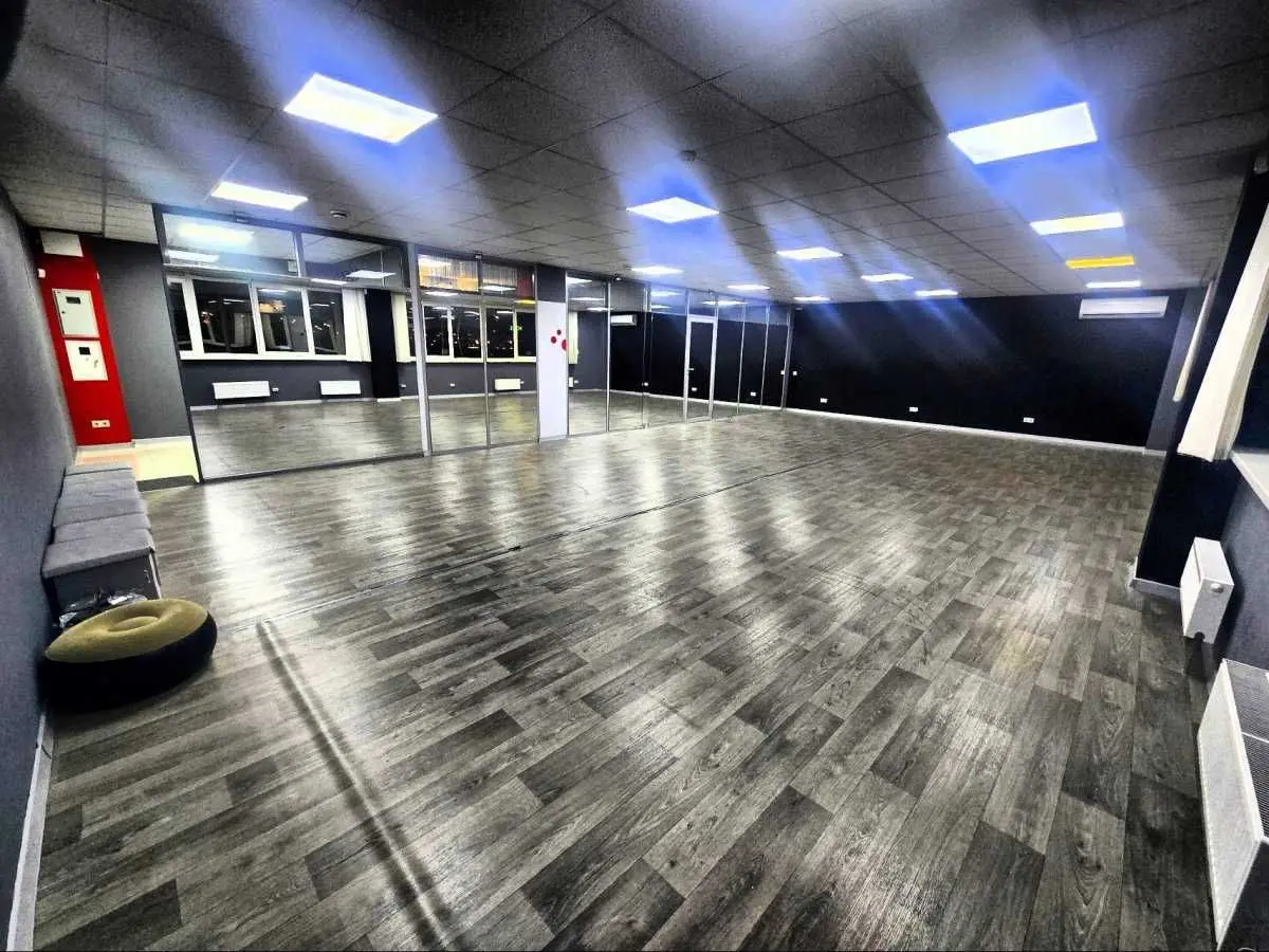 Фото Продаю офіс, 121 кв. м, Олександра Мишуги вул. 10 Київ, ціна: 96800 USD, код 8704