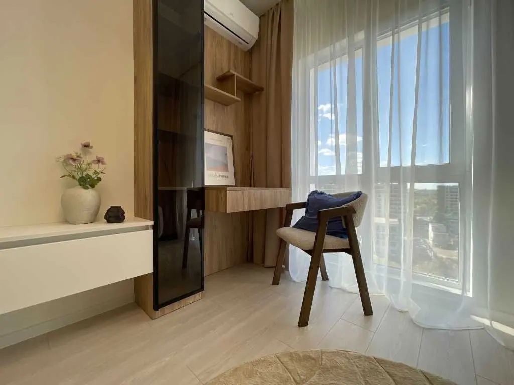 Фото Selling a 2-room apartment, 61 sq.m., Mykhaila Maksymovycha Street (Onufriia Trutenka Street)  Kyiv, price: 160000 USD, code 8705