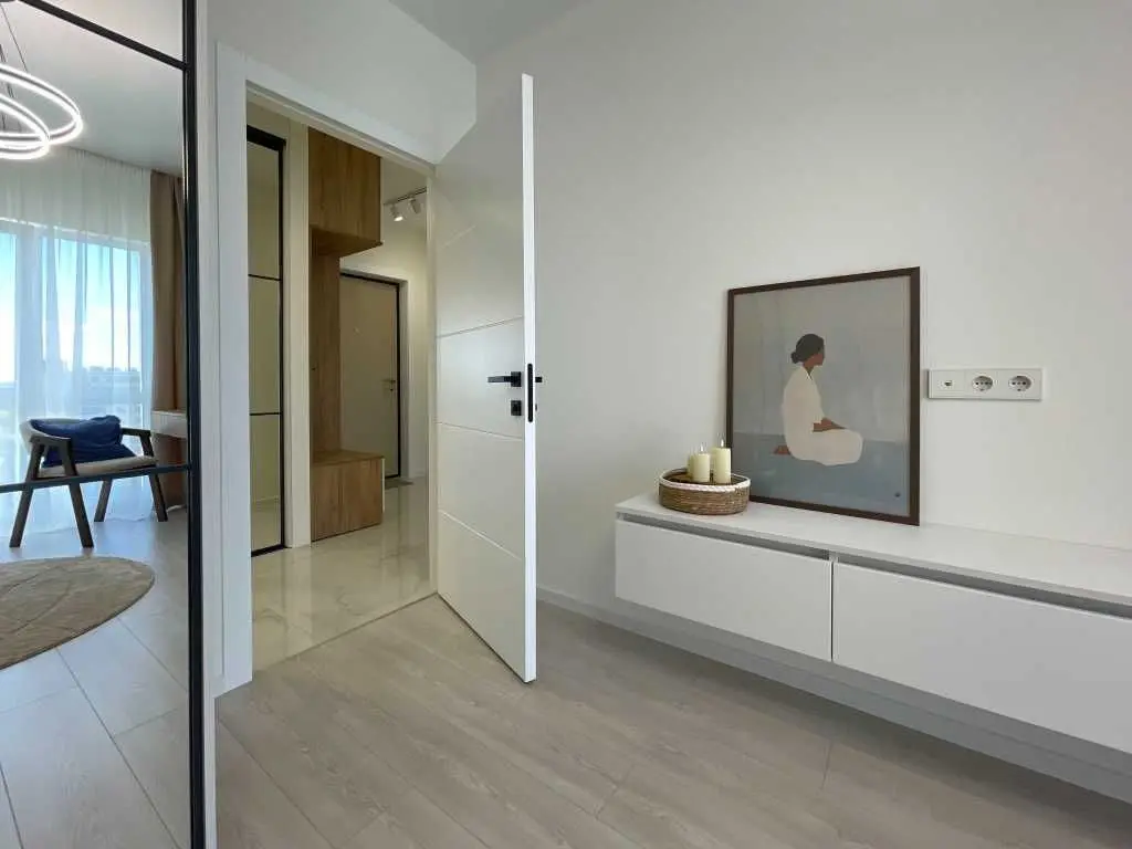 Фото Selling a 2-room apartment, 61 sq.m., Mykhaila Maksymovycha Street (Onufriia Trutenka Street)  Kyiv, price: 160000 USD, code 8705