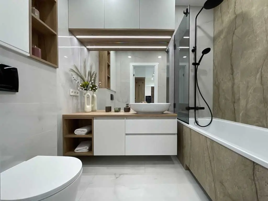 Фото Selling a 2-room apartment, 61 sq.m., Mykhaila Maksymovycha Street (Onufriia Trutenka Street)  Kyiv, price: 160000 USD, code 8705