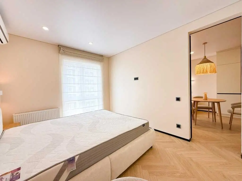 Фото Selling a 1-room apartment, 41 sq.m., Mykhaila Maksymovycha Street (Onufriia Trutenka Street)  Kyiv, price: 123000 USD, code 8706