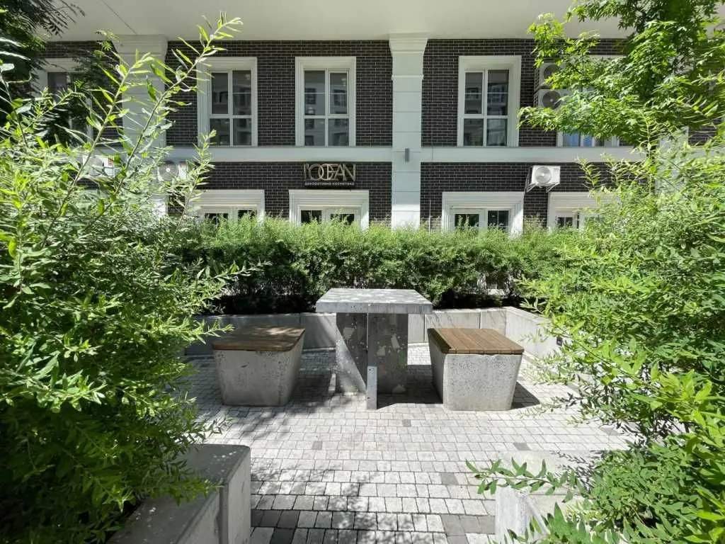 Фото Selling a 1-room apartment, 41 sq.m., Mykhaila Maksymovycha Street (Onufriia Trutenka Street)  Kyiv, price: 123000 USD, code 8706