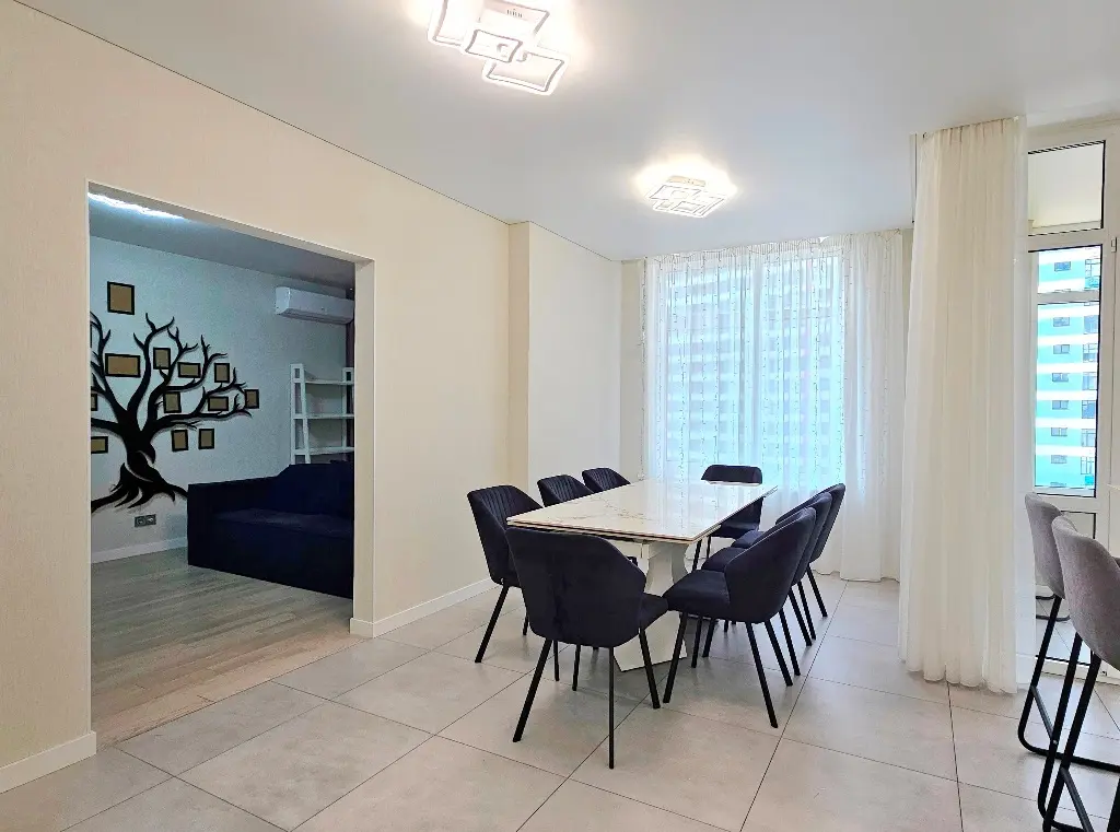 Фото Продаю 3 кімнатну квартиру, 96 кв. м, Євгена Сверстюка вул. 6д Київ, ціна: 230000 $, код 8710