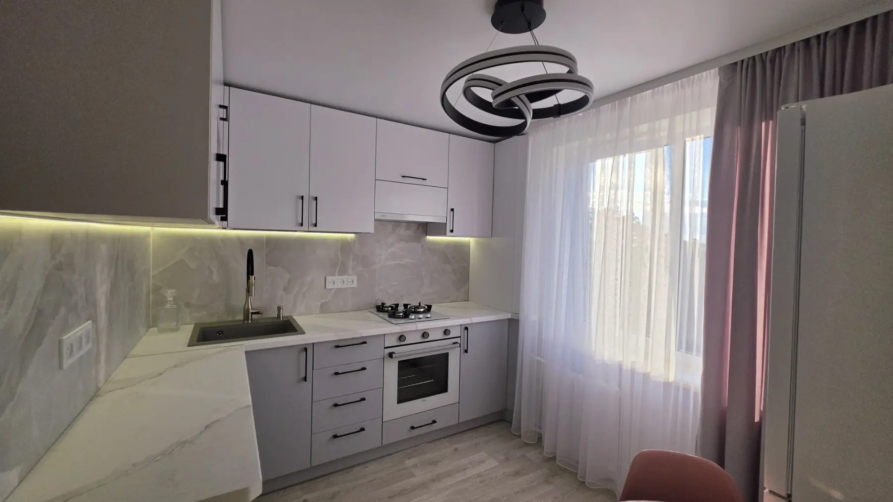 Фото Продаю 1-комнатную квартиру, 40 кв. м, Франтишека Крала ул. 33а Харьков, цена: 38000 $, код 8711