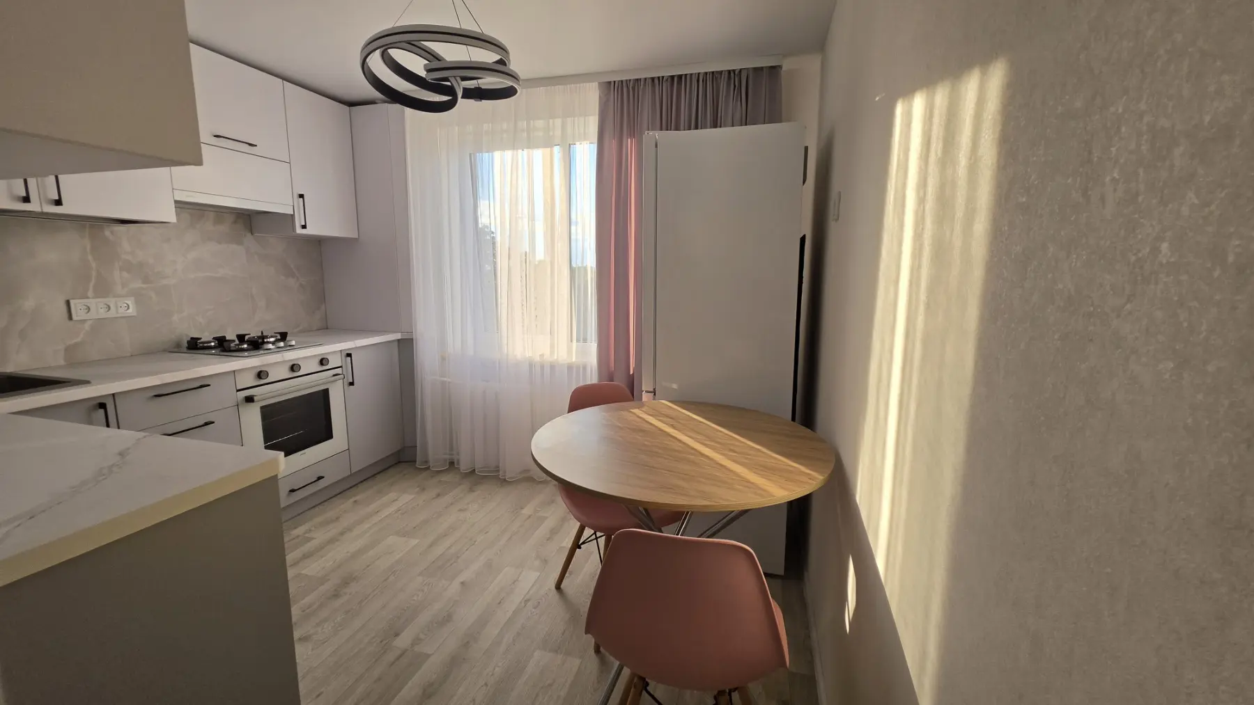 Фото Продаю 1-комнатную квартиру, 40 кв. м, Франтишека Крала ул. 33а Харьков, цена: 38000 $, код 8711