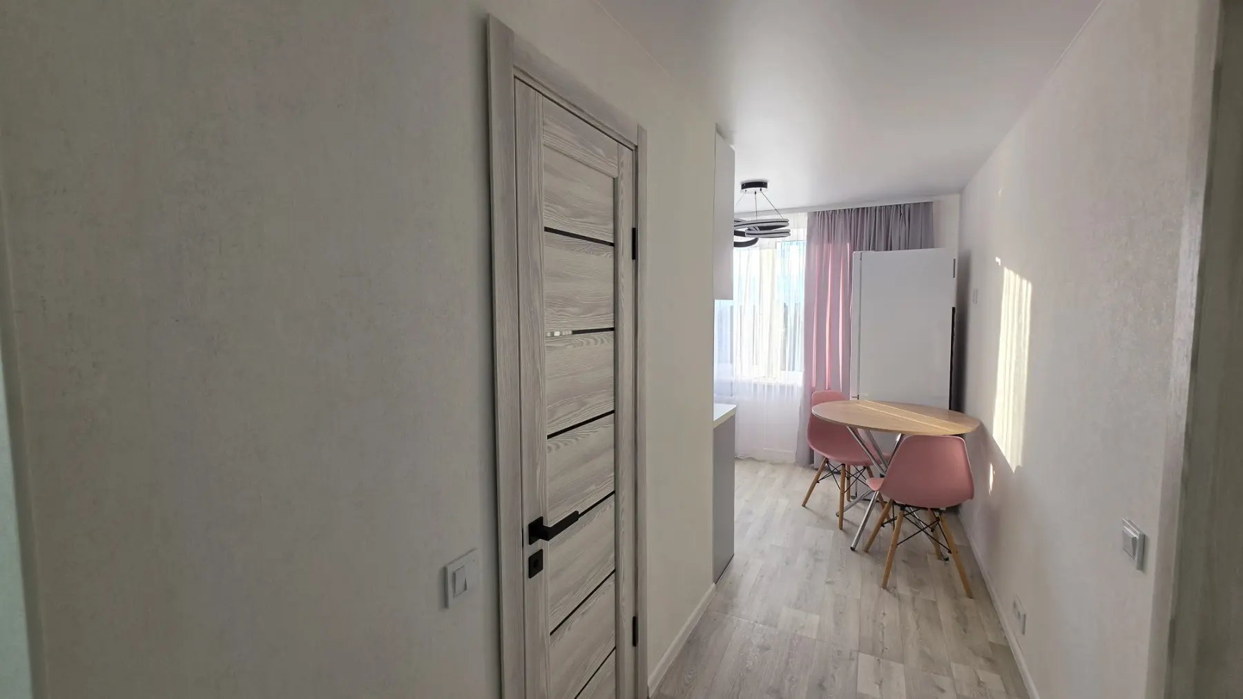 Фото Продаю 1-комнатную квартиру, 40 кв. м, Франтишека Крала ул. 33а Харьков, цена: 38000 $, код 8711