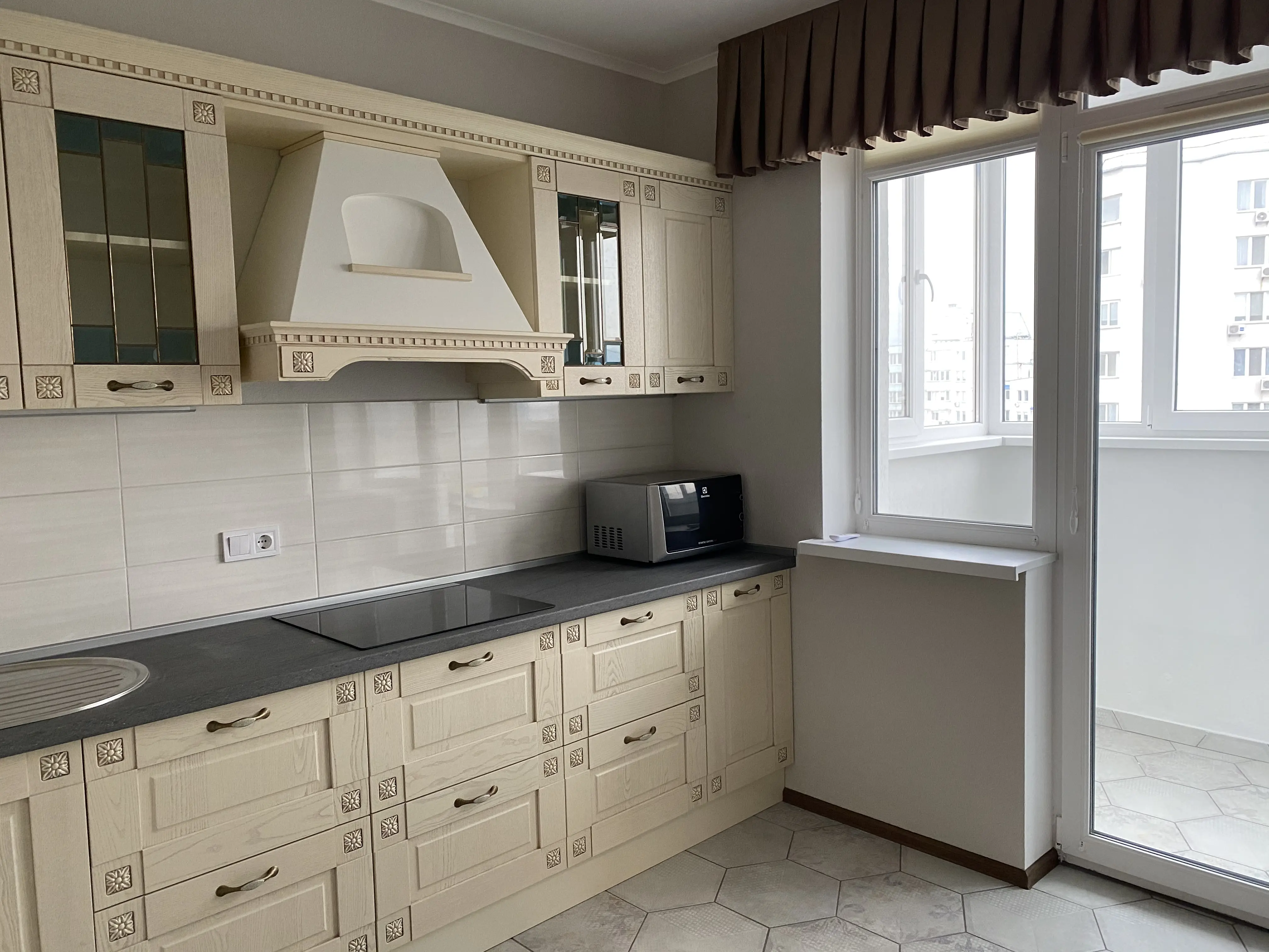 Фото Rent a 1-room apartment, Oleny Pchilky Street 7 Kyiv for long-term rent, price: 17000 UAH, code 8712