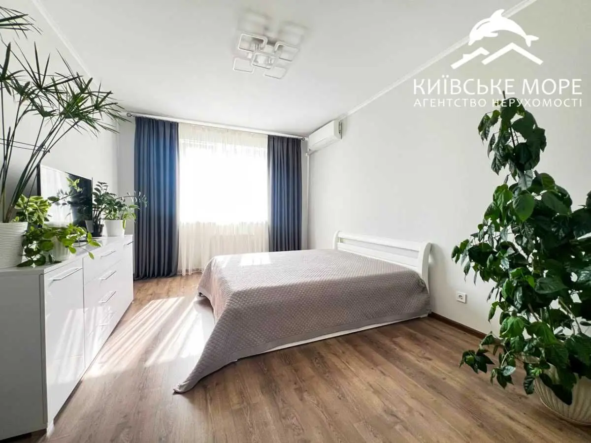 Фото Rent a 1-room apartment, Voskresenska Street 18А Kyiv for long-term rent, price: 20000 UAH, code 8713