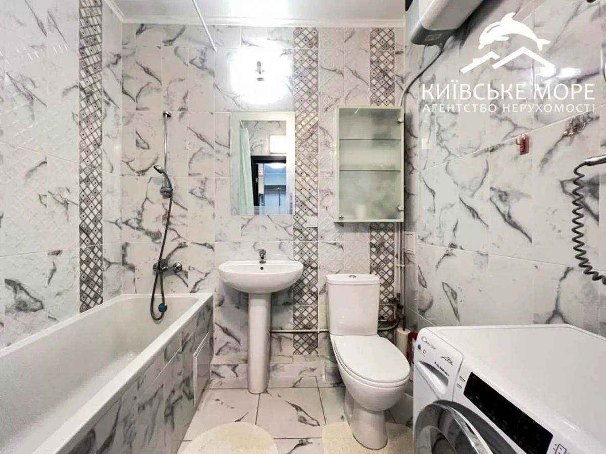 Фото Rent a 1-room apartment, Voskresenska Street 18А Kyiv for long-term rent, price: 20000 UAH, code 8713