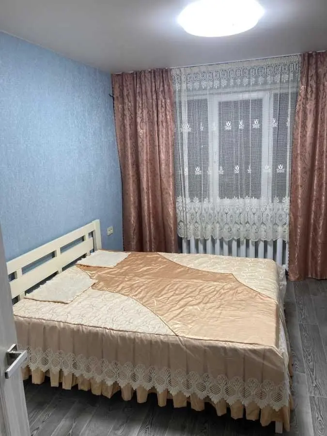 Фото Зняти 2 кімнатну квартиру, Гната Юри вул. 6 Київ в довгострокову оренду, ціна: 14000 UAH, код 8715