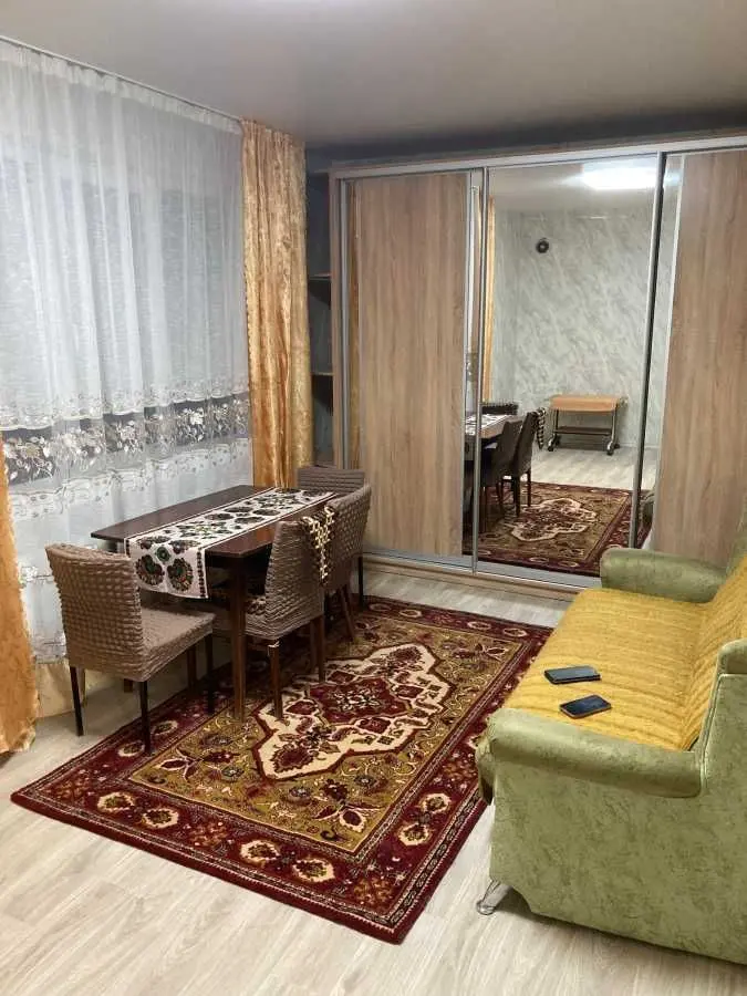 Фото Зняти 2 кімнатну квартиру, Гната Юри вул. 6 Київ в довгострокову оренду, ціна: 14000 UAH, код 8715