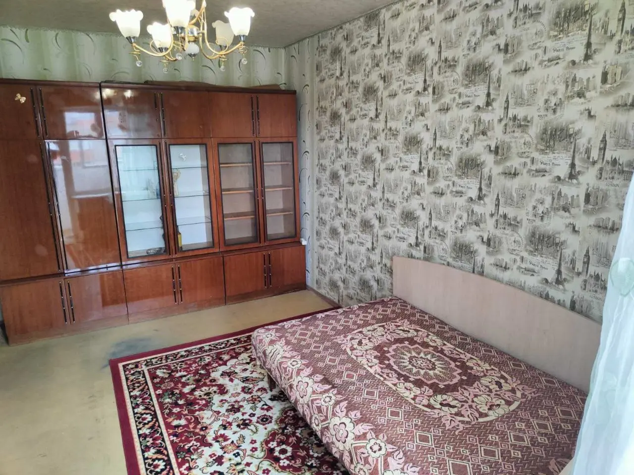 Фото Зняти 1 кімнатну квартиру, Симиренка вул. 24 Київ в довгострокову оренду, ціна: 9000 UAH, код 8716