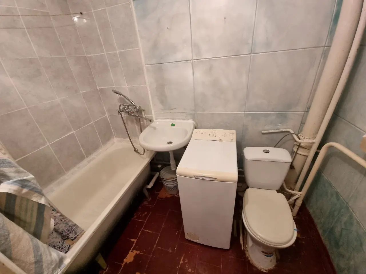 Фото Зняти 1 кімнатну квартиру, Симиренка вул. 24 Київ в довгострокову оренду, ціна: 9000 UAH, код 8716