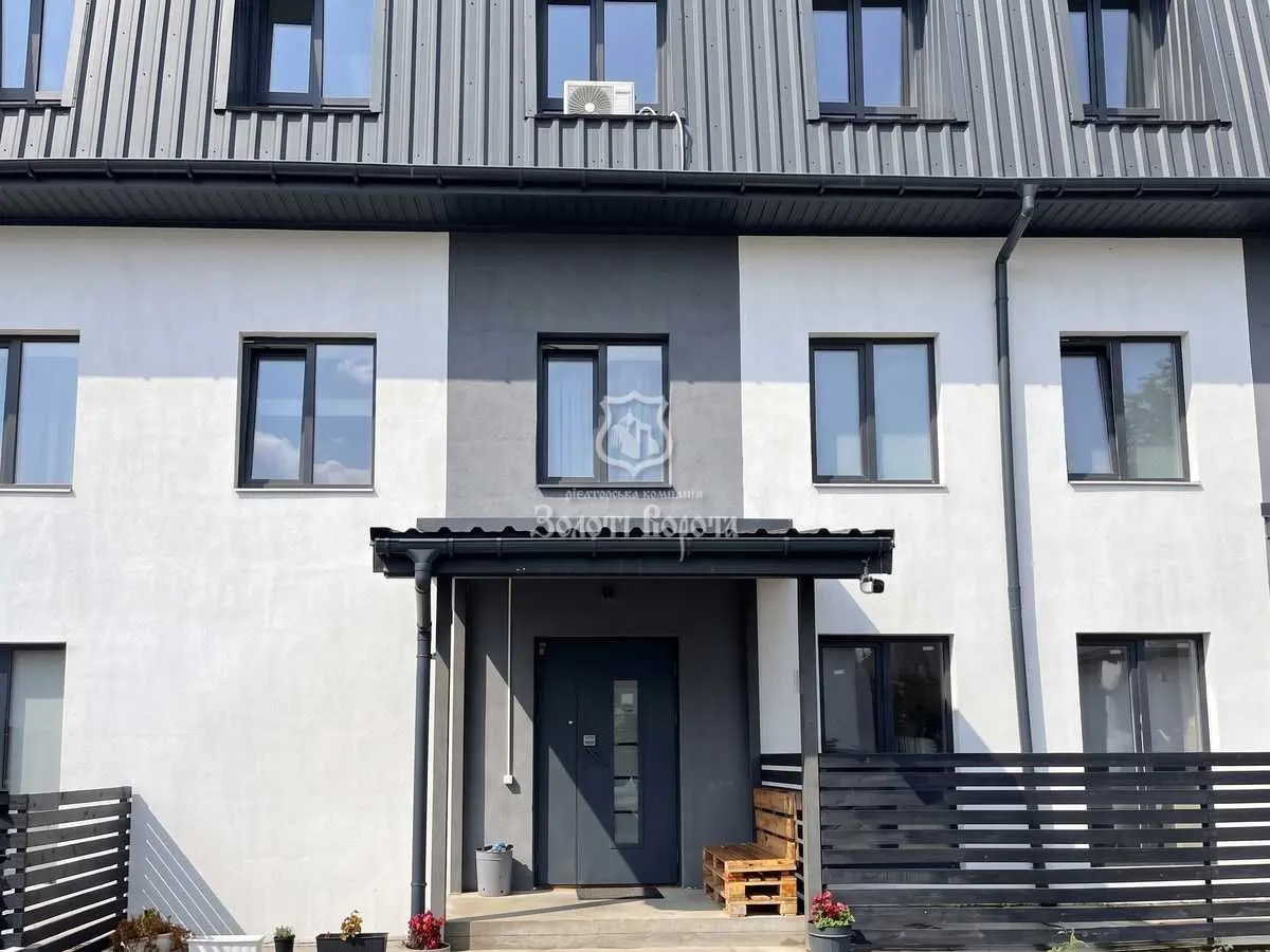 Фото Продаю 1 кімнатну квартиру, 27.6 кв. м, Завокзальний пров.  Бориспіль, ціна: 34000 USD, код 8718