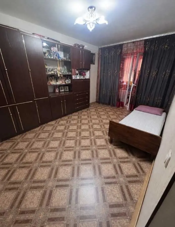 Фото Продаю 1 кімнатну квартиру, 35 кв. м, Юрія Кондратюка вул. 4 Київ, ціна: 49000 USD, код 8719