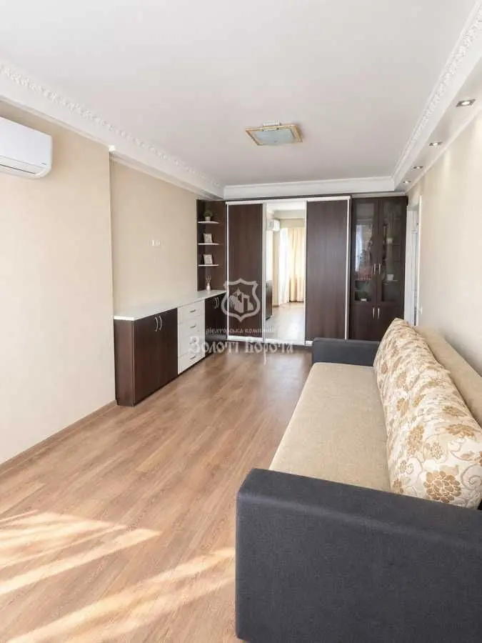 Фото Продаю 2 кімнатну квартиру, 47.6 кв. м, Івана Виговського вул. (Маршала Гречка) 24а Київ, ціна: 58000 USD, код 8720