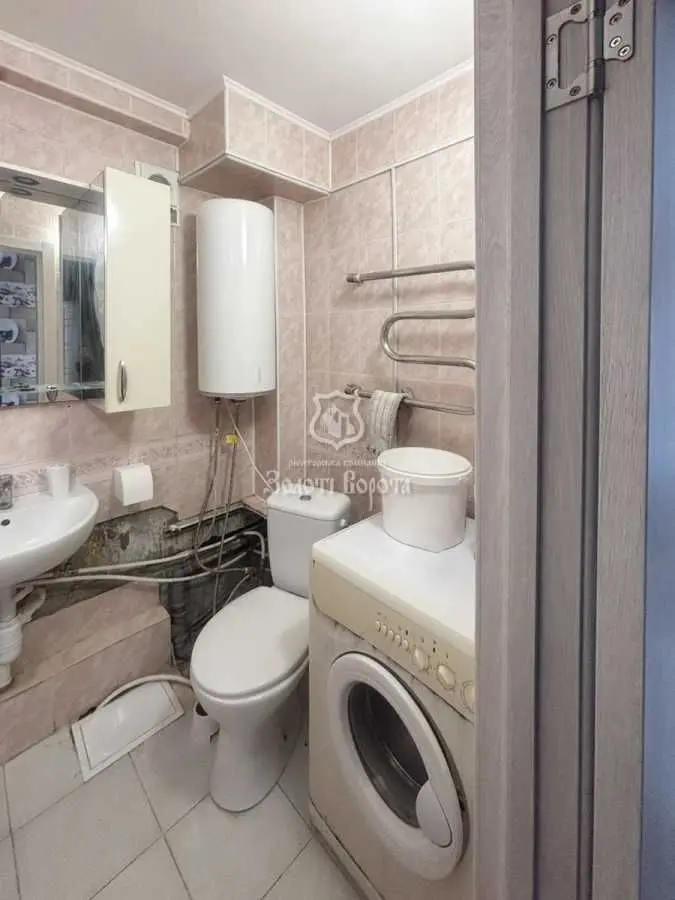 Фото Продаю 2 кімнатну квартиру, 47.6 кв. м, Івана Виговського вул. (Маршала Гречка) 24а Київ, ціна: 58000 USD, код 8720