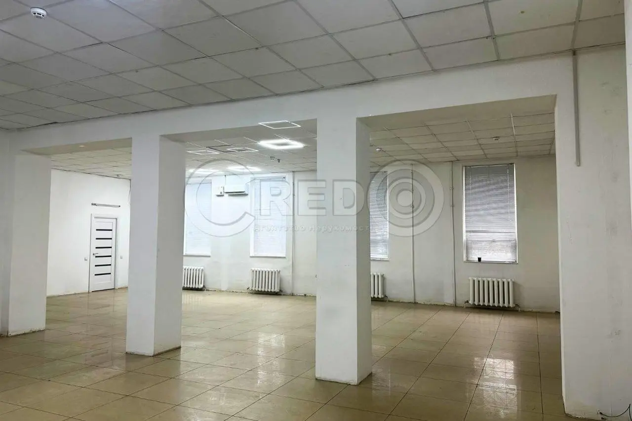 Фото Оренда торгівельної площі, Металургів просп. 27 Кривий Ріг в довгострокову оренду, ціна: 50000 UAH, код 8724