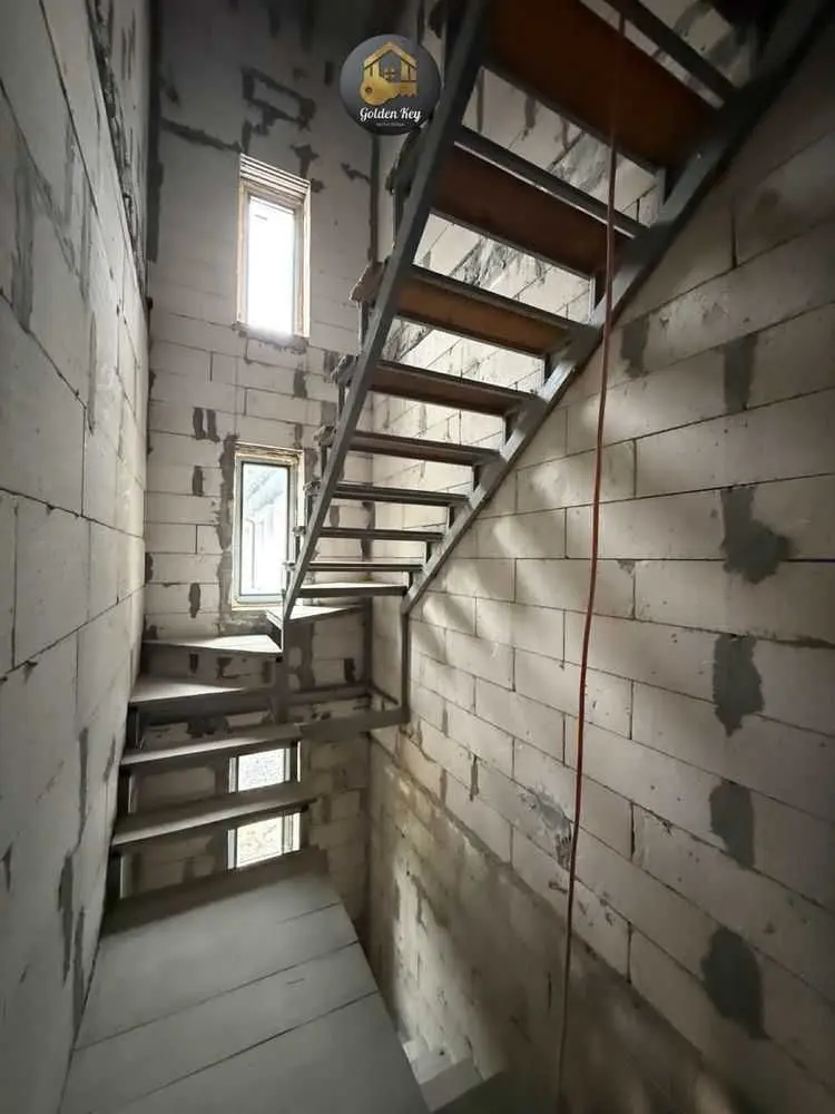 Фото Продаю будинок, 200 кв. м, Лісова вул.  Київ, ціна: 160000 USD, код 8737