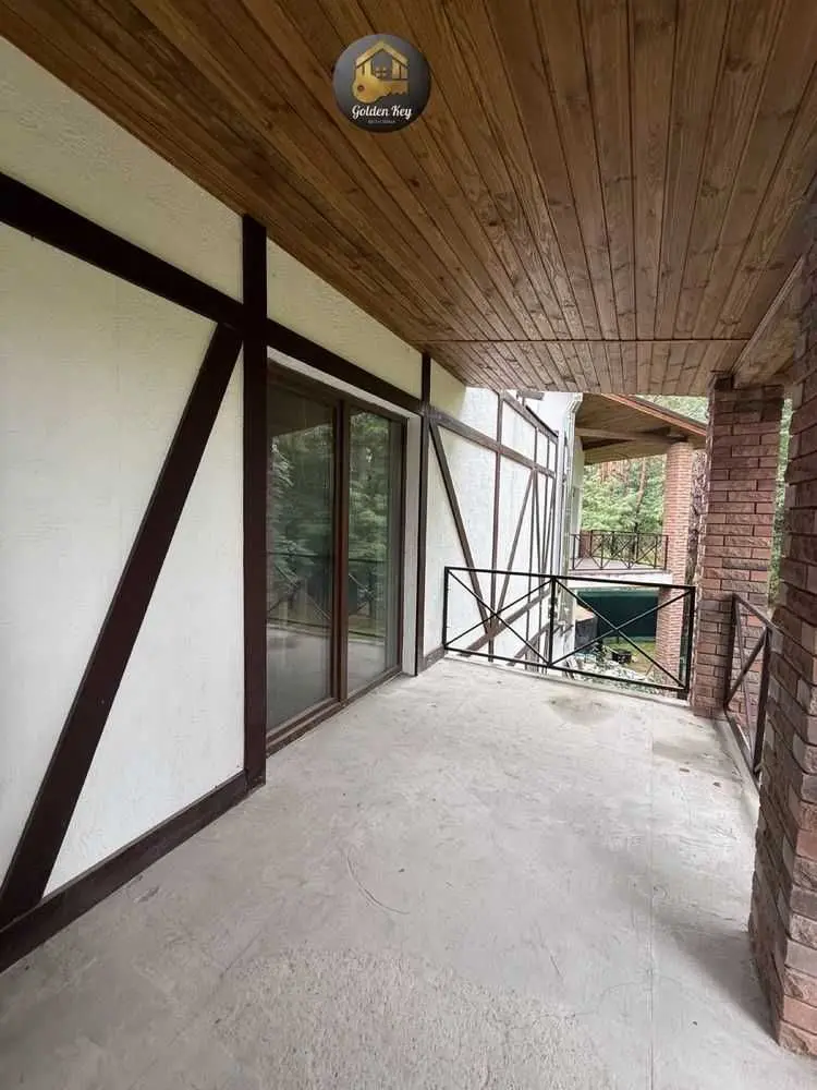 Фото Продаю будинок, 200 кв. м, Лісова вул.  Київ, ціна: 160000 USD, код 8737