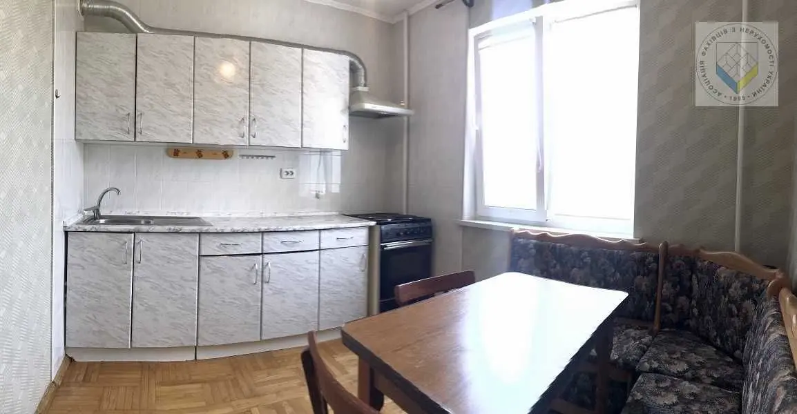Фото Зняти 2 кімнатну квартиру, Академіка Єфремова вул. (Командарма Уборевича) 18 Київ в довгострокову оренду, ціна: 15000 UAH, код 8741