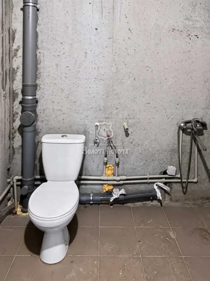 Фото Selling a 3-room apartment, 74 sq.m., Sofii Rusovoi Street  Kyiv, price: 109500 USD, code 8742