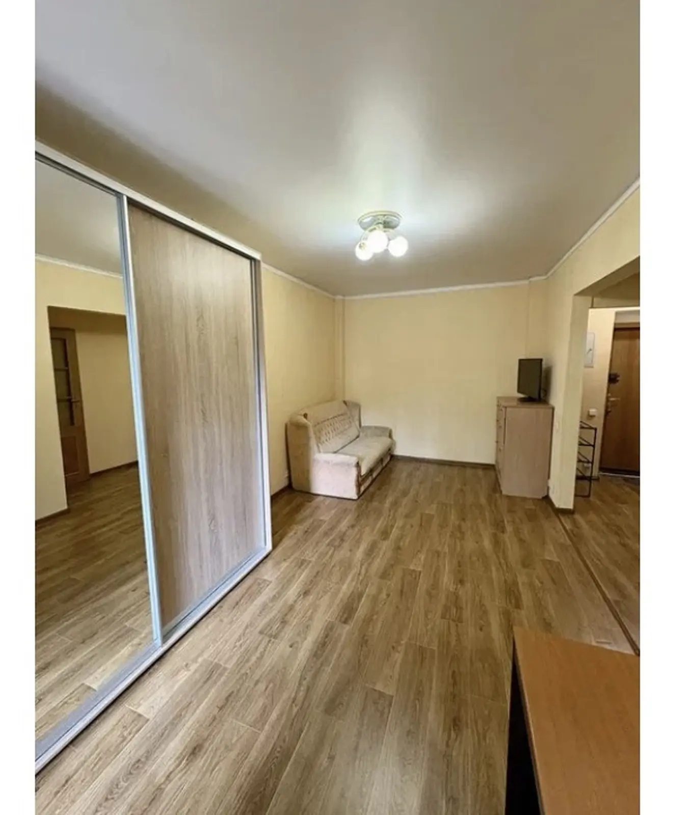 Фото Selling a 1-room apartment, 30 sq.m., Nauky Avenue 70/1 Kyiv, price: 53000 $, code 8745